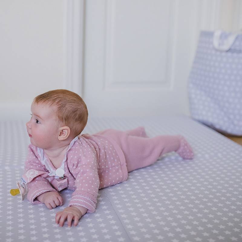 Colchoneta bebé de suelo 33
