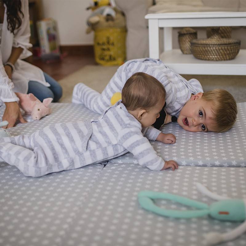 Colchoneta bebé de suelo 35
