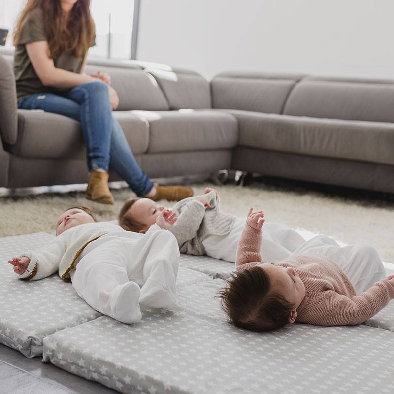 Colchoneta bebé de suelo 32