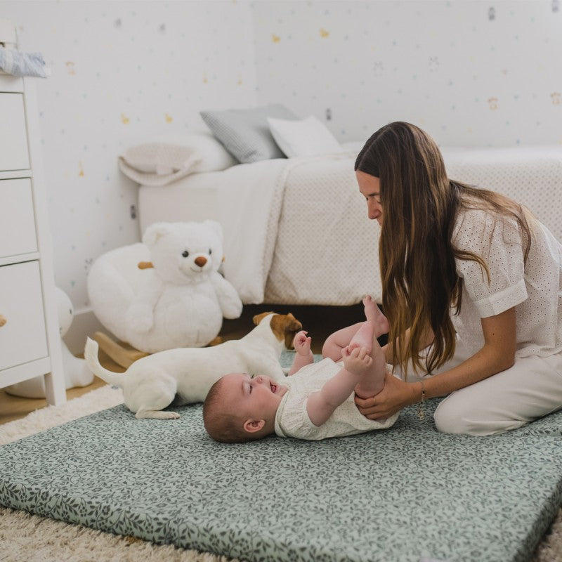 Colchoneta bebé de suelo 6