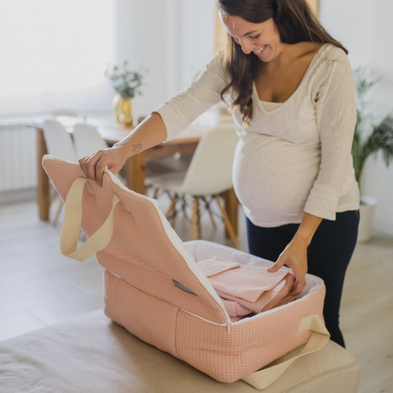 Mamma che prepara la bora ospedale