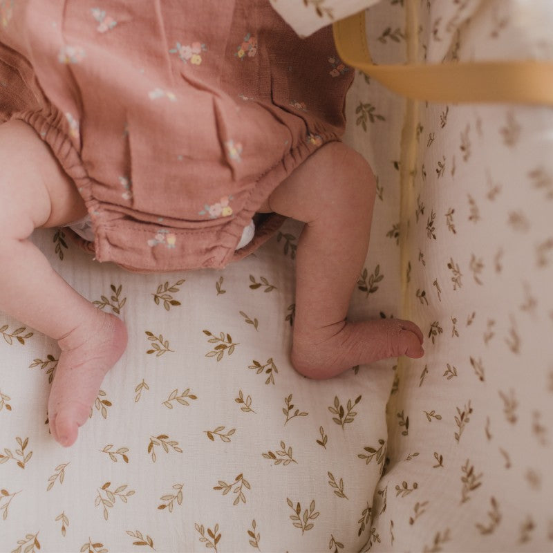 Moises bebe Mimuselina, Capazo mimbre con vestiduras 105