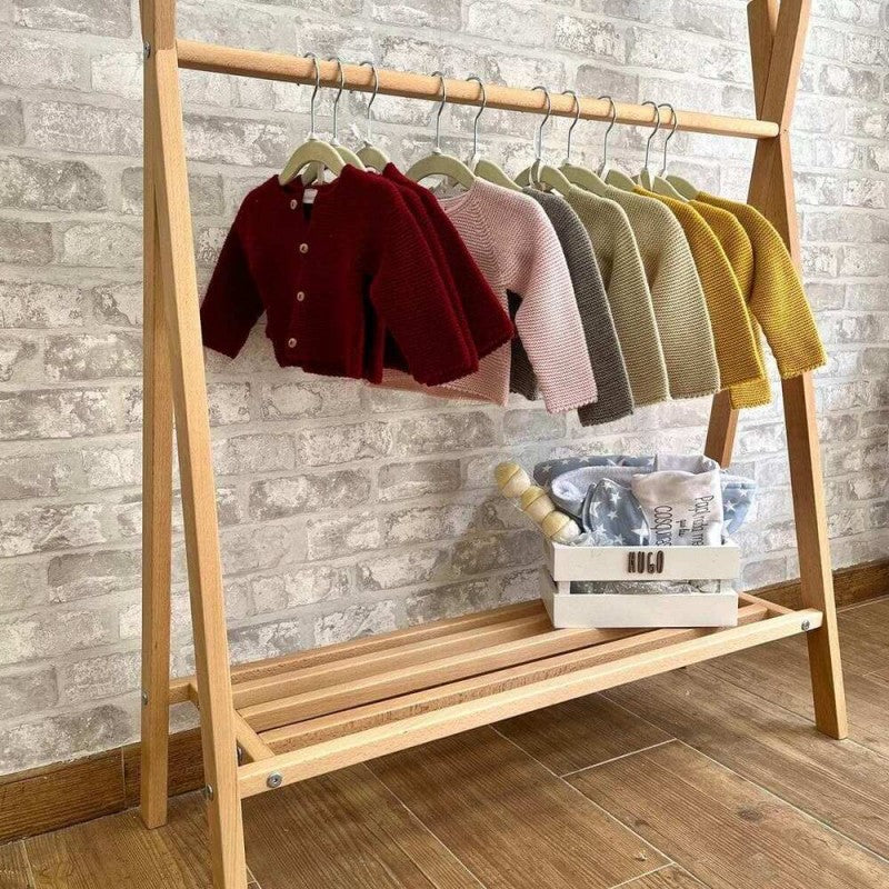 Perchero de madera infantil Montessori 2