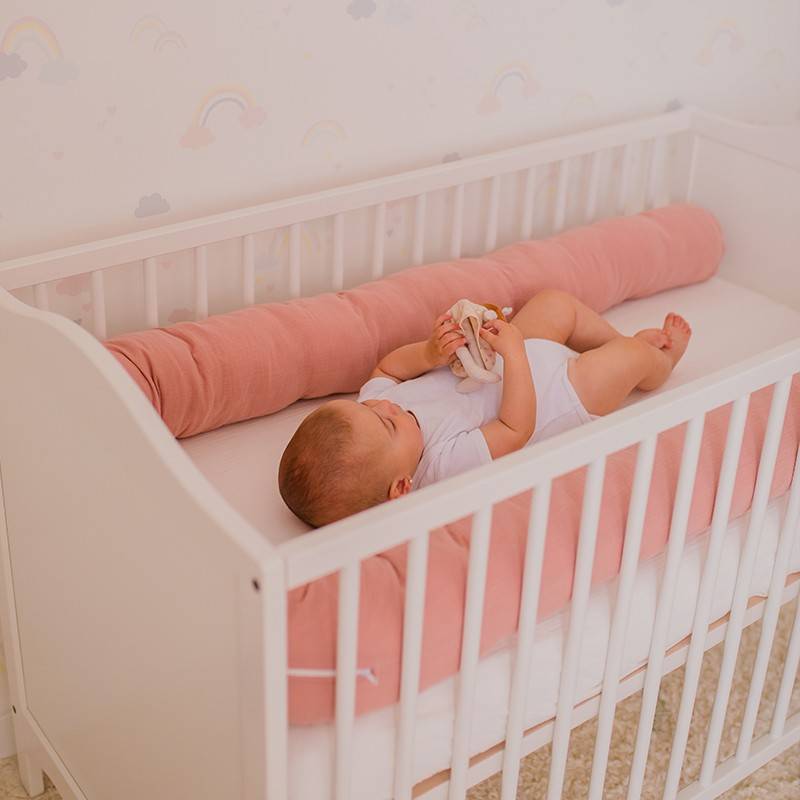 Rulo antigolpes para cama 9
